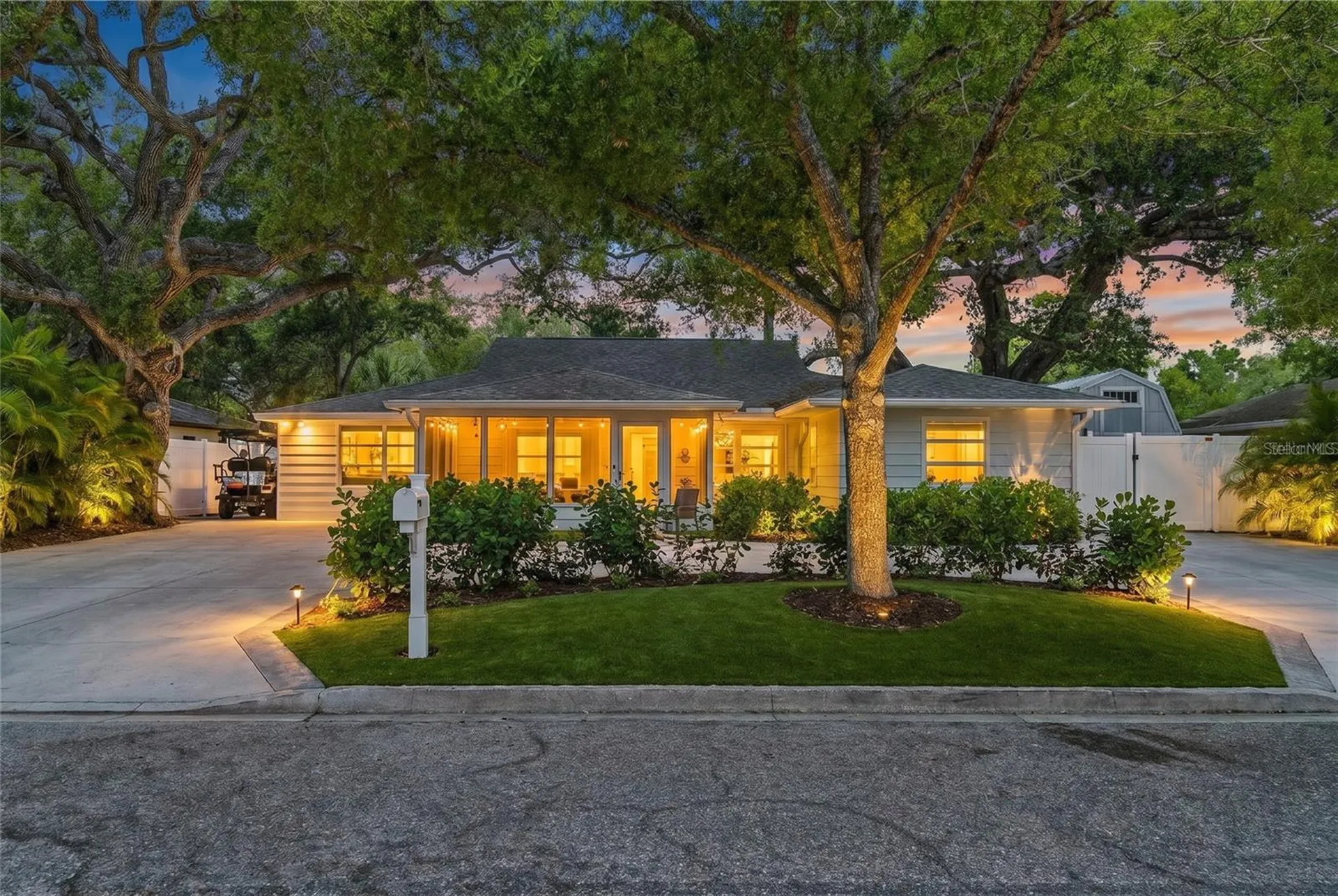 2215 Hibiscus Street Sarasota FL 34239