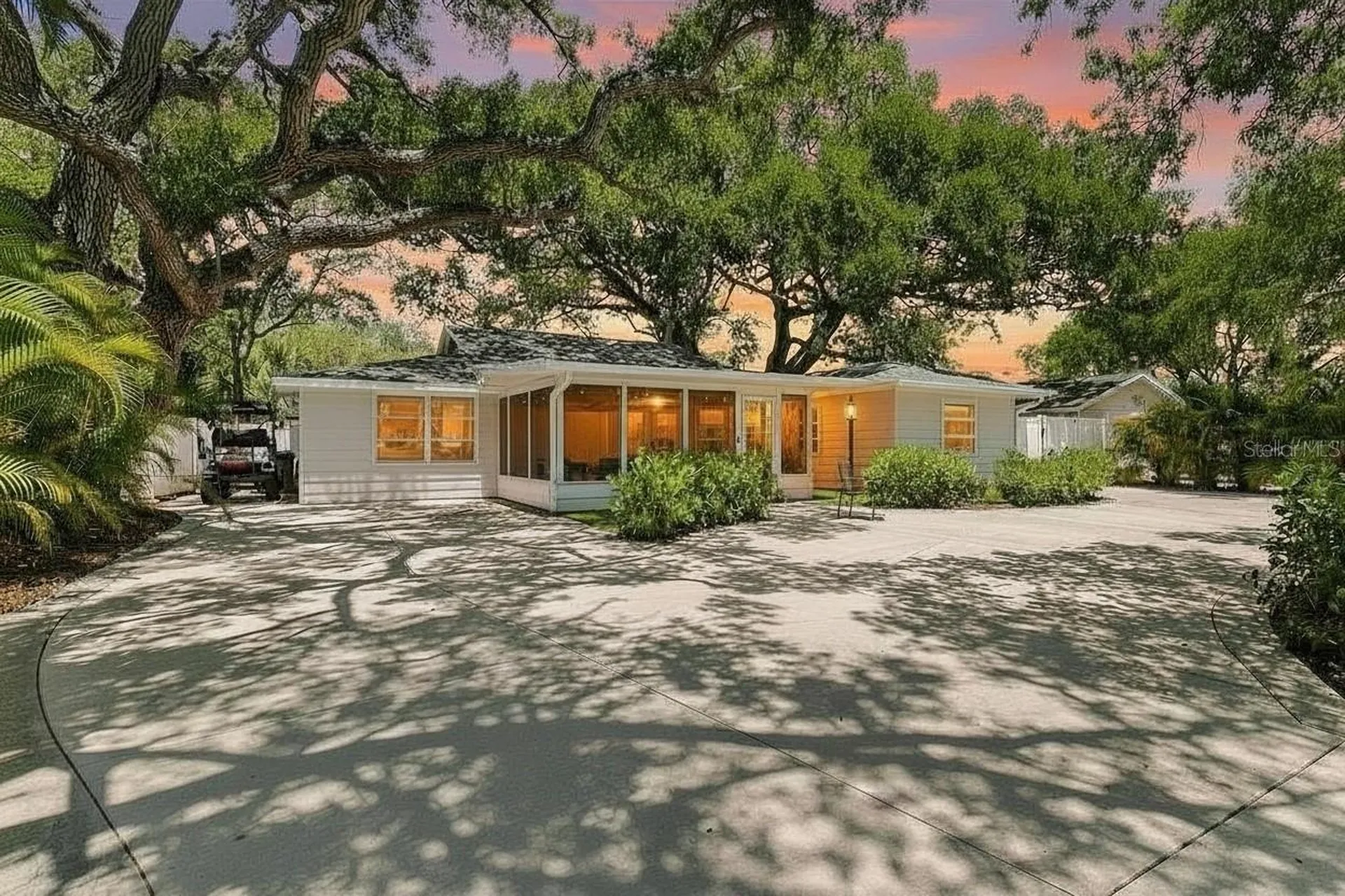 2215 Hibiscus Street Sarasota FL 34239