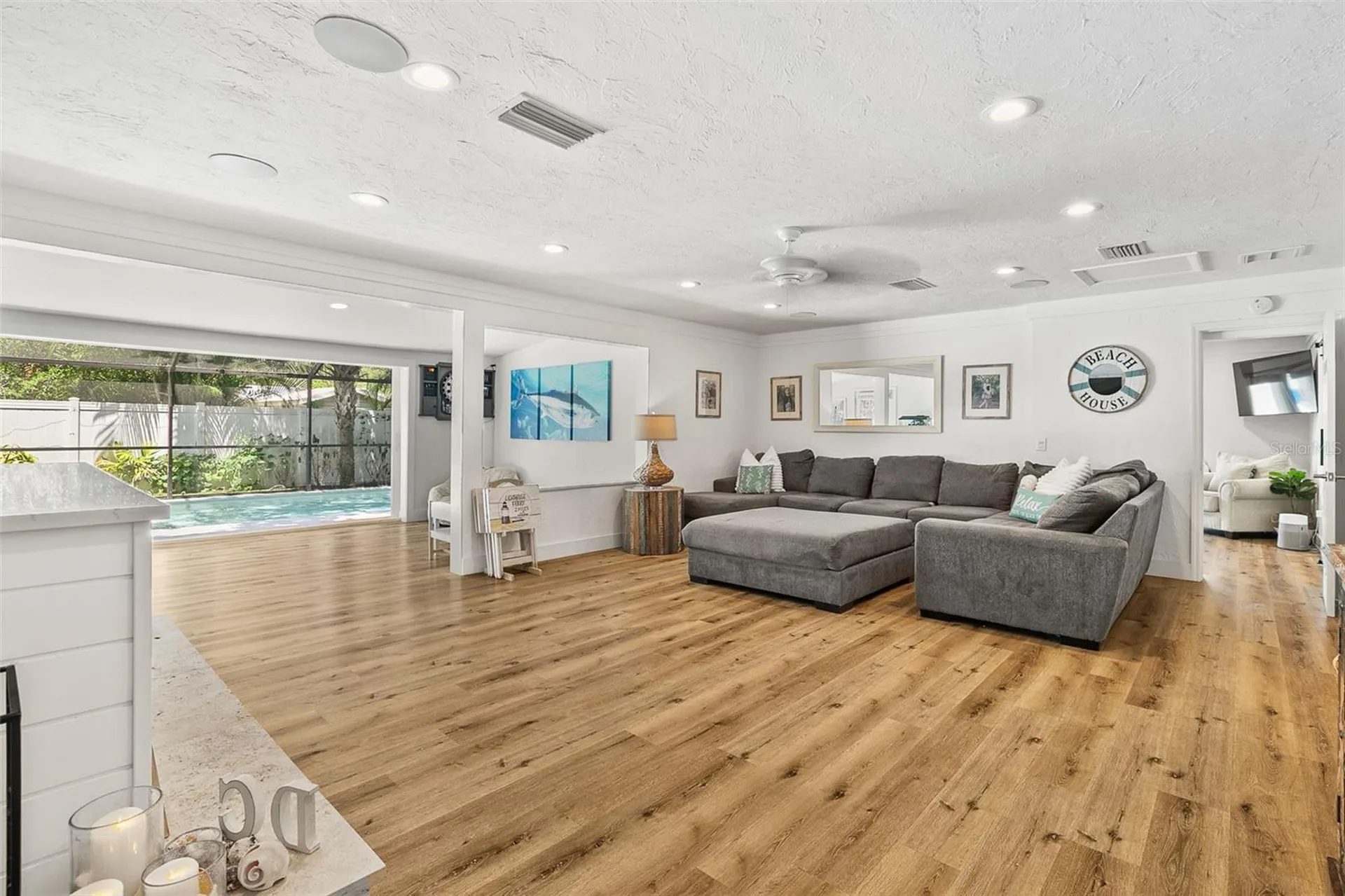 2215 Hibiscus Street Sarasota FL 34239