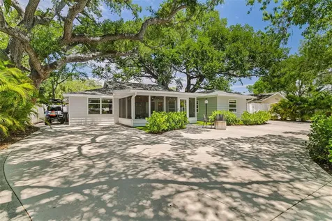 2215 Hibiscus Street Sarasota FL 34239
