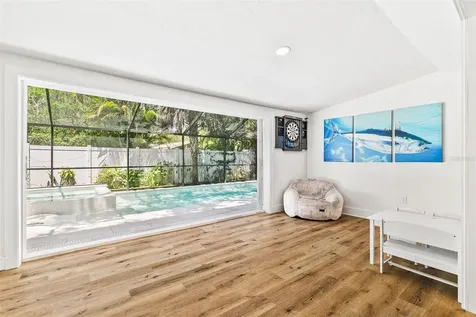 2215 Hibiscus Street Sarasota FL 34239