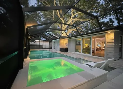 2215 Hibiscus Street Sarasota FL 34239