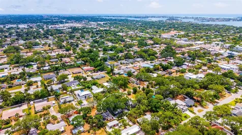 2215 Hibiscus Street Sarasota FL 34239