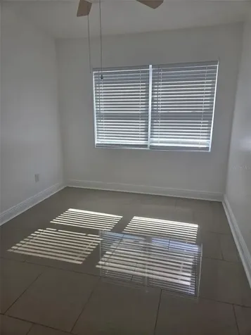 8704 N Renfrew Place Tampa FL 33604