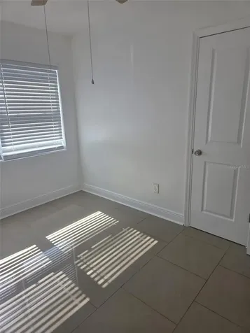 8704 N Renfrew Place Tampa FL 33604