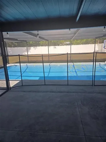 8704 N Renfrew Place Tampa FL 33604