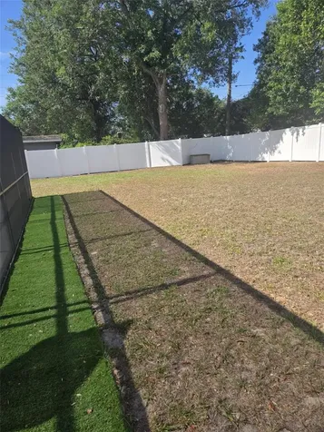 8704 N Renfrew Place Tampa FL 33604