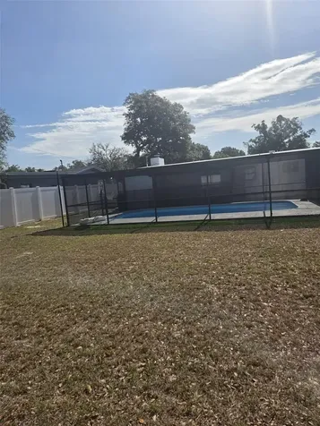 8704 N Renfrew Place Tampa FL 33604