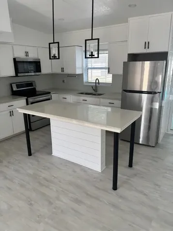 8704 N Renfrew Place Tampa FL 33604
