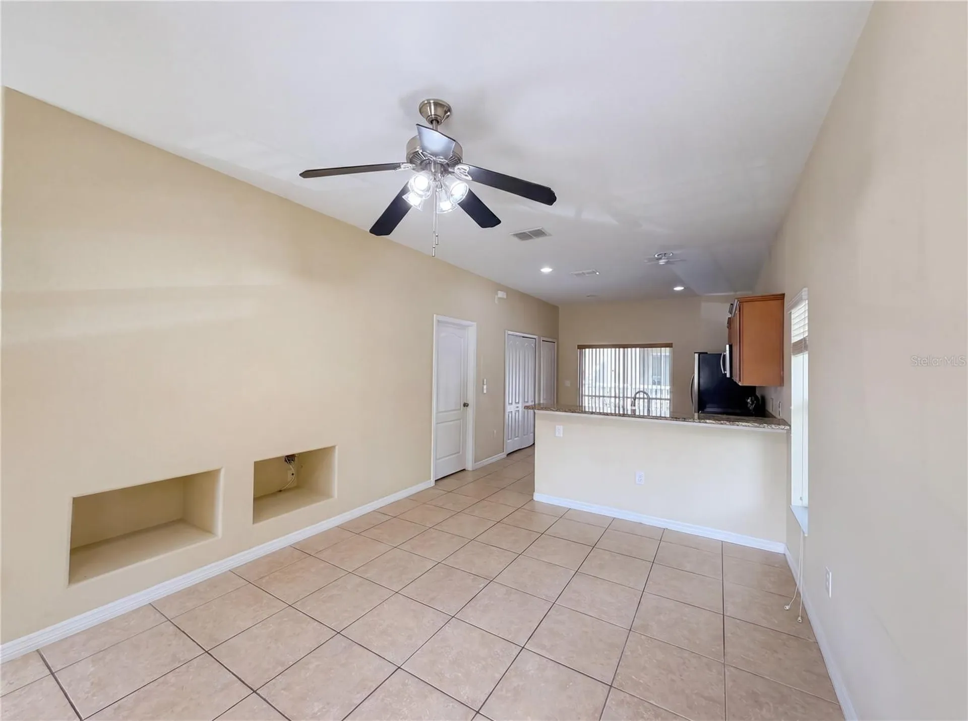 8548 Gablebend Way Tampa FL 33647