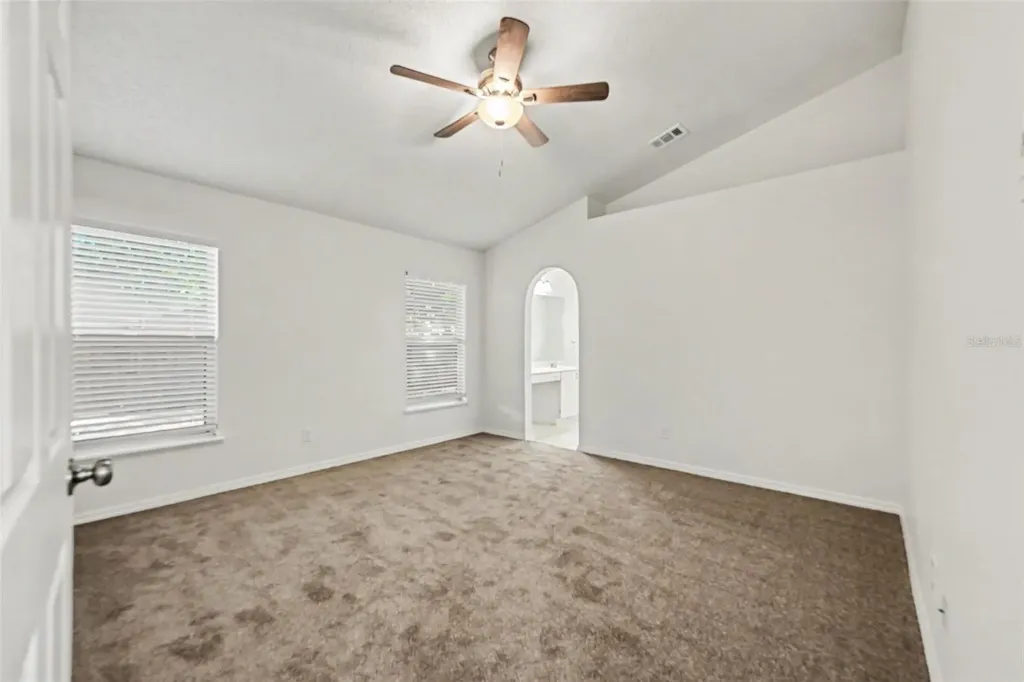 956 Old Barn Road Orlando FL 32825