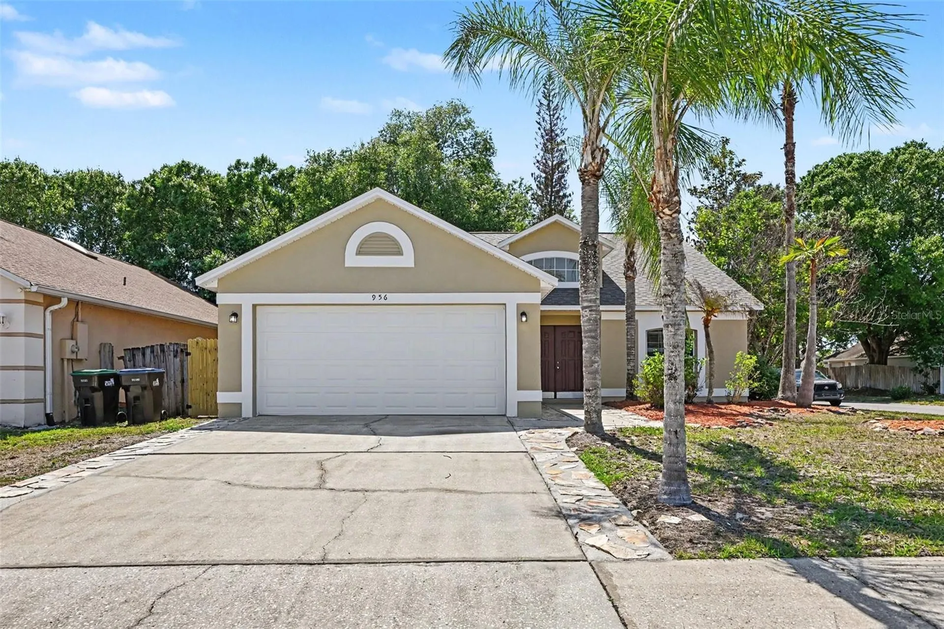 956 Old Barn Road Orlando FL 32825