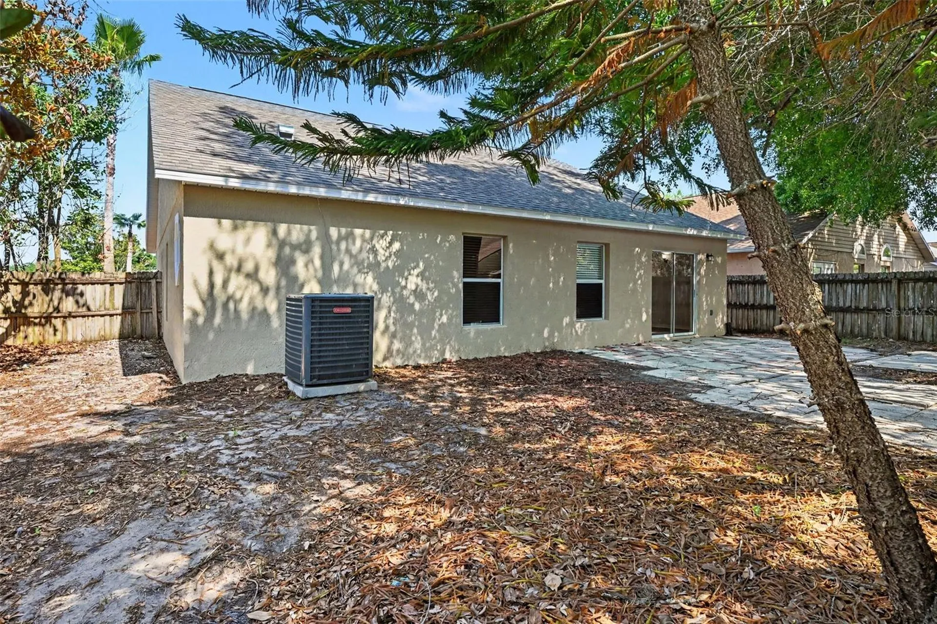 956 Old Barn Road Orlando FL 32825