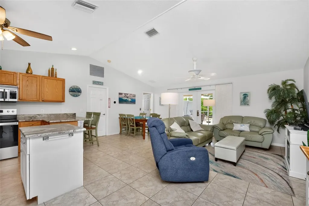 9451 Brewton Avenue Englewood FL 34224