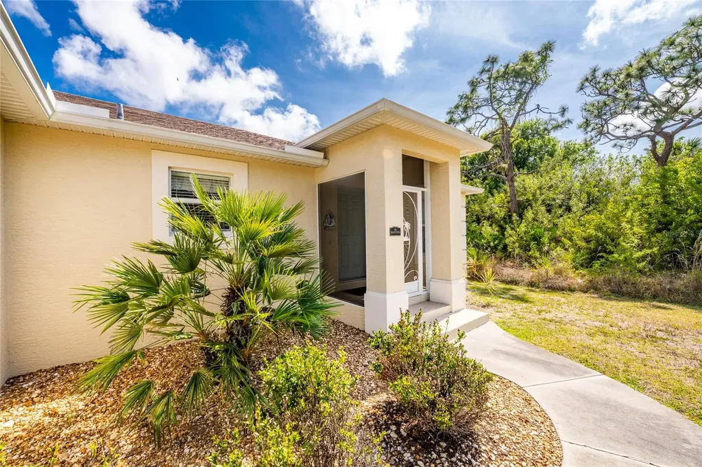 9451 Brewton Avenue Englewood FL 34224