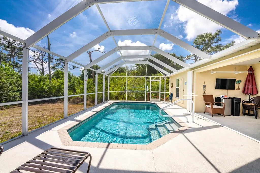 9451 Brewton Avenue Englewood FL 34224