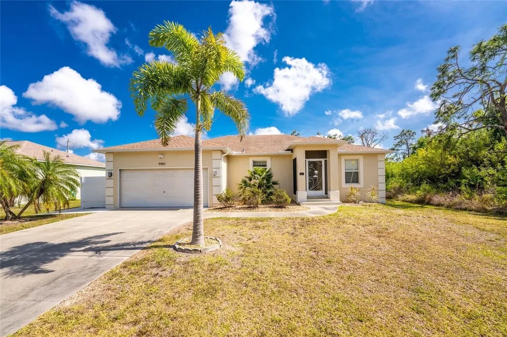 9451 Brewton Avenue Englewood FL 34224