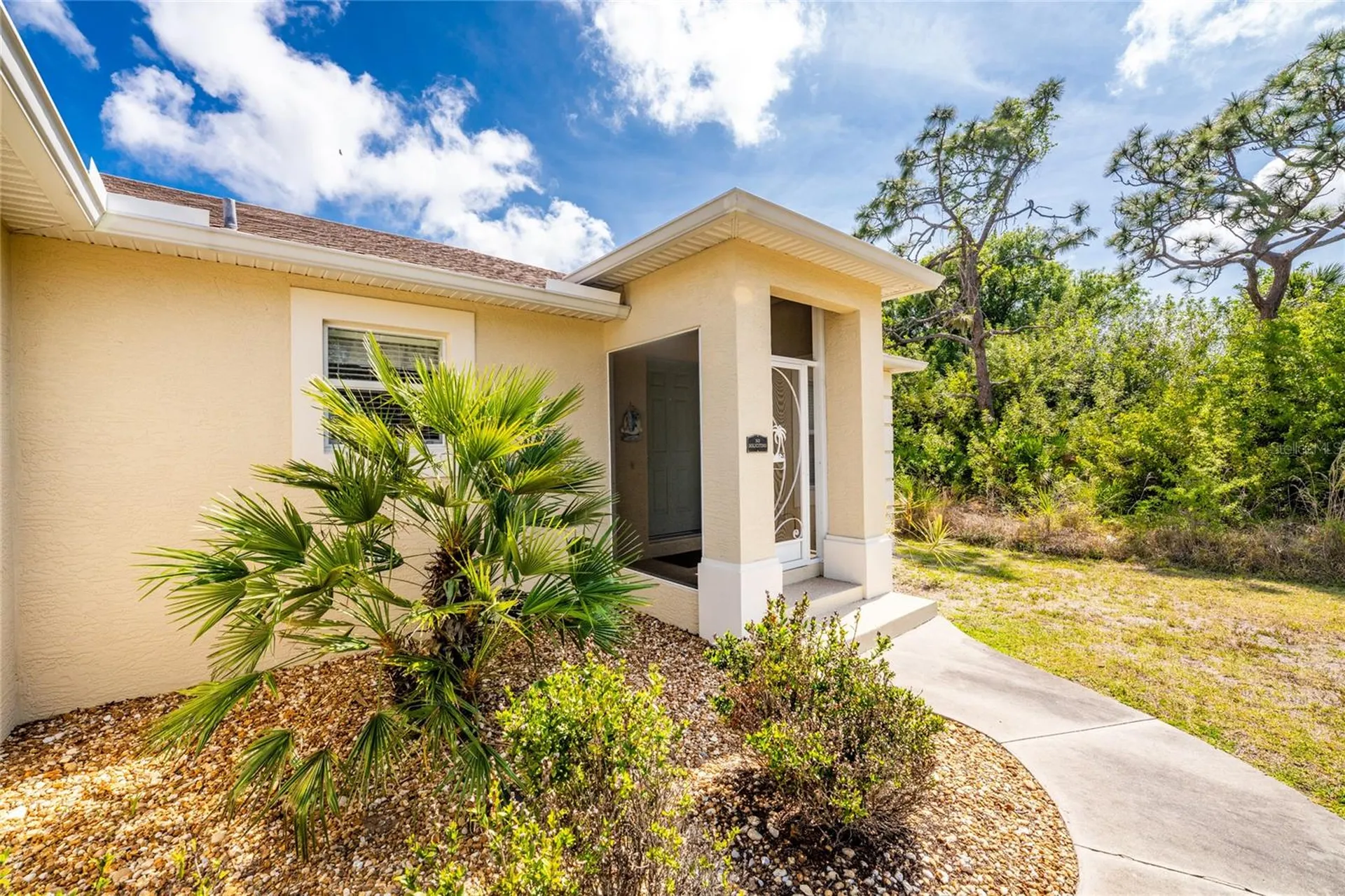 9451 Brewton Avenue Englewood FL 34224