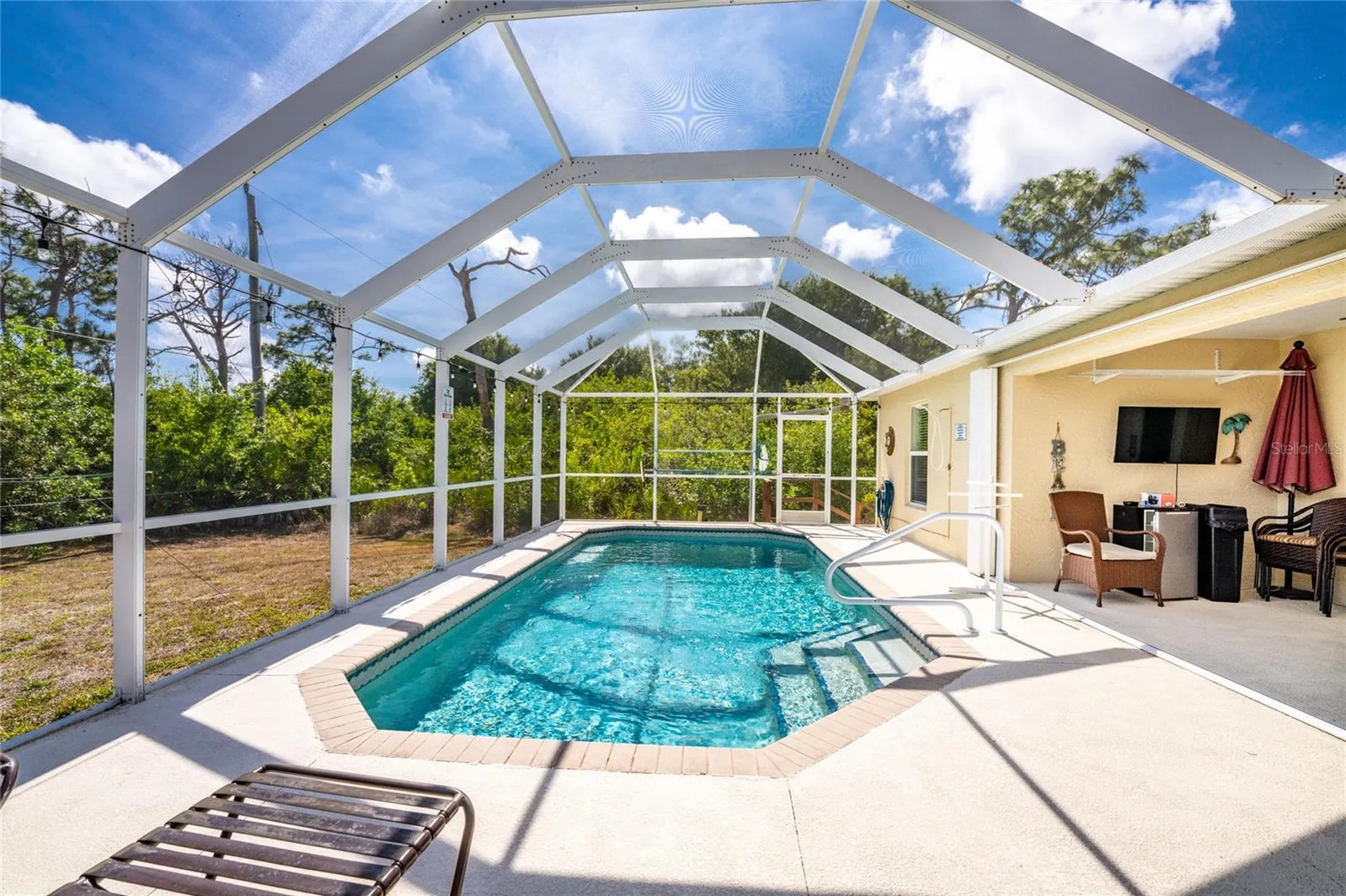 9451 Brewton Avenue Englewood FL 34224