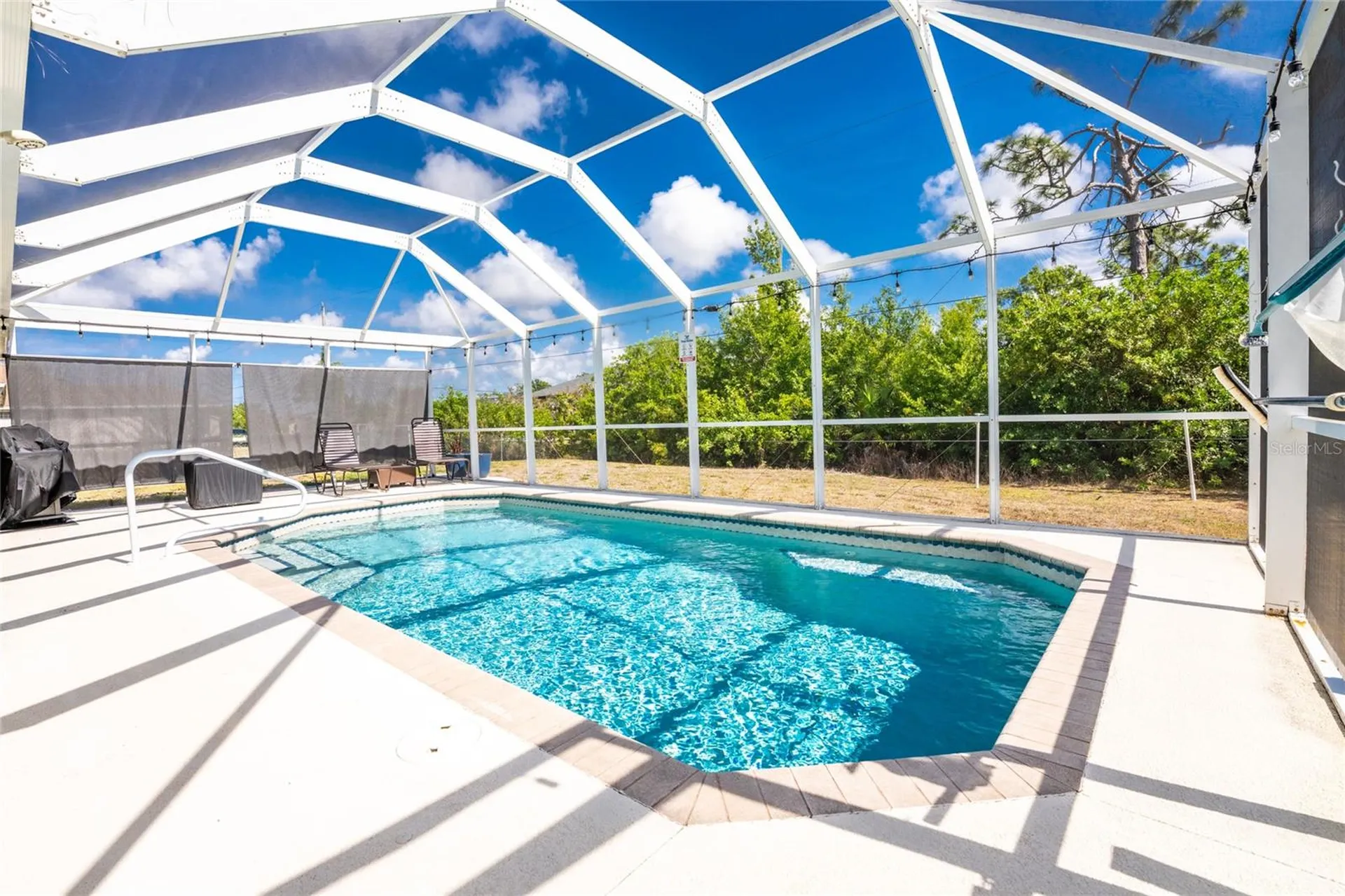 9451 Brewton Avenue Englewood FL 34224