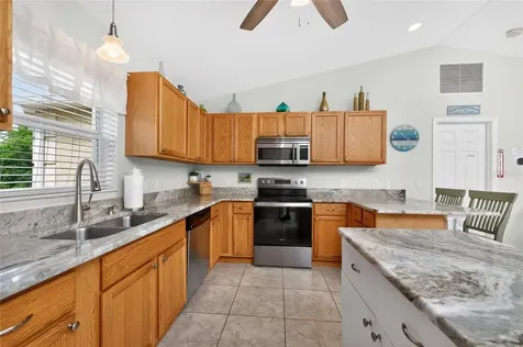 9451 Brewton Avenue Englewood FL 34224