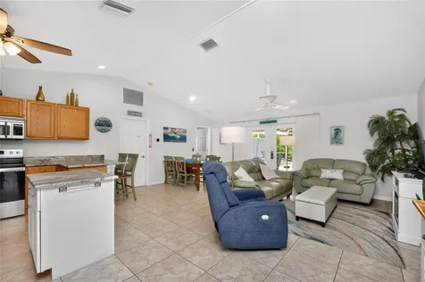 9451 Brewton Avenue Englewood FL 34224
