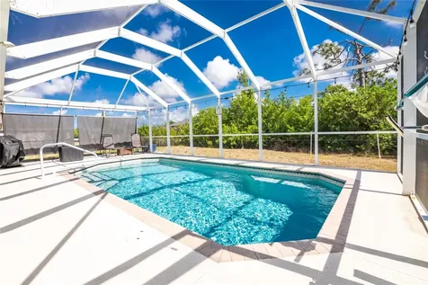 9451 Brewton Avenue Englewood FL 34224