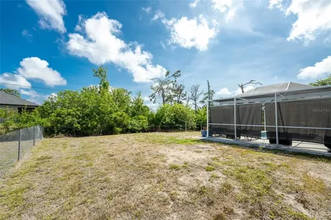 9451 Brewton Avenue Englewood FL 34224