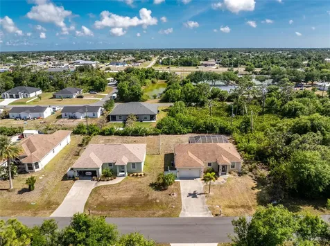9451 Brewton Avenue Englewood FL 34224