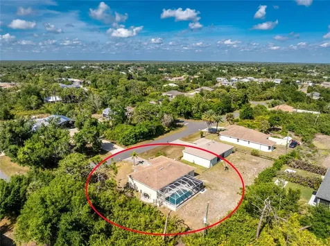 9451 Brewton Avenue Englewood FL 34224