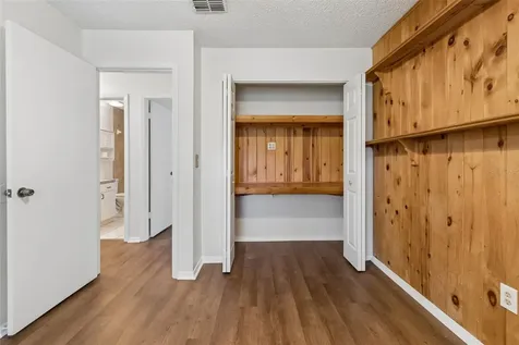 3410 Laurel Dale Drive Tampa FL 33618