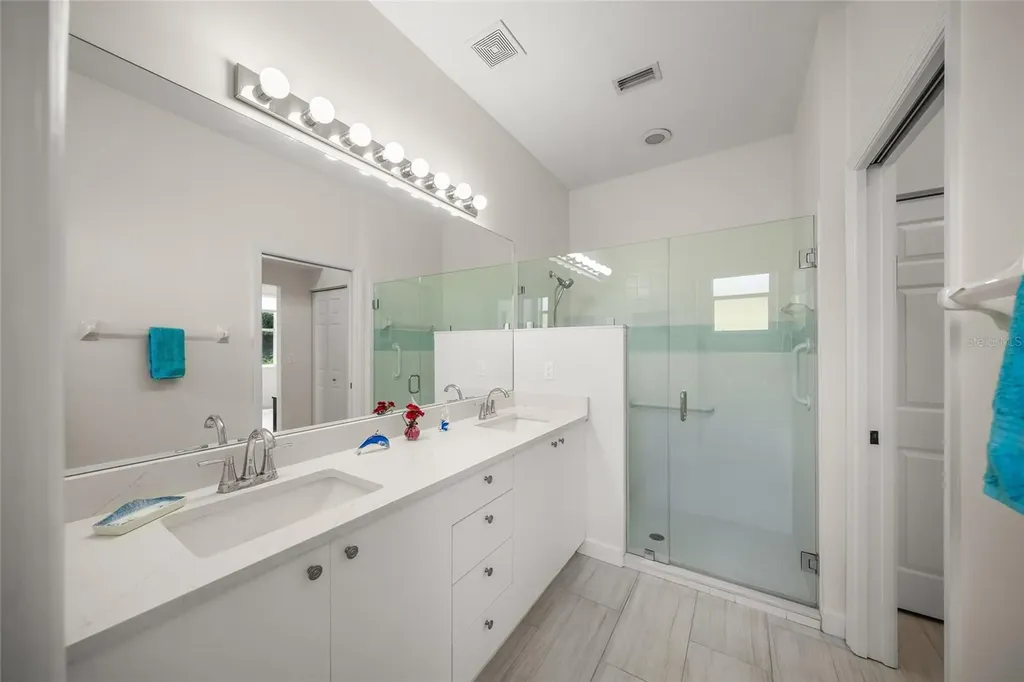 5430 Matthew Court Sarasota FL 34231