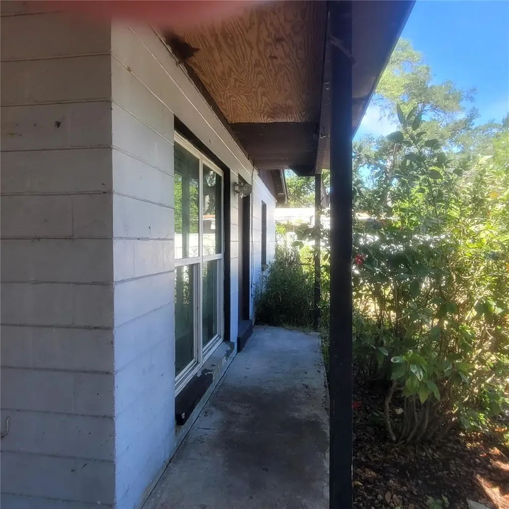 7503 Coral Vine Lane Tampa FL 33619
