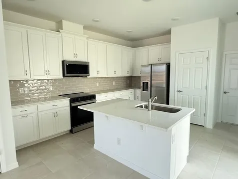 498 Winsome Alley Groveland FL 34736