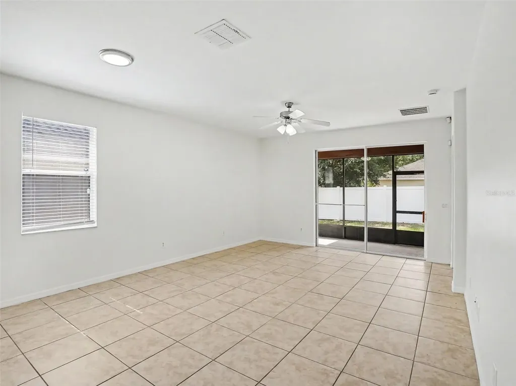 1942 Beardsley Drive Apopka FL 32703