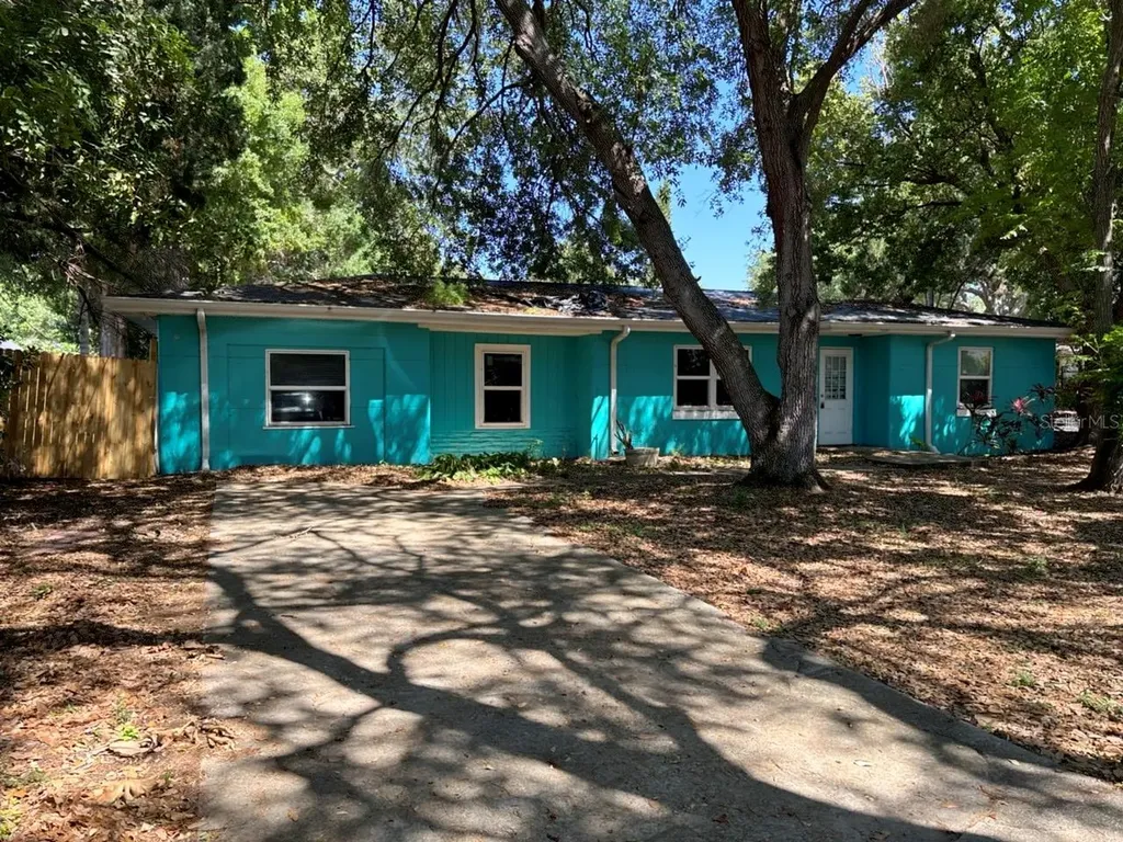 264 14th Street NW Largo FL 33770