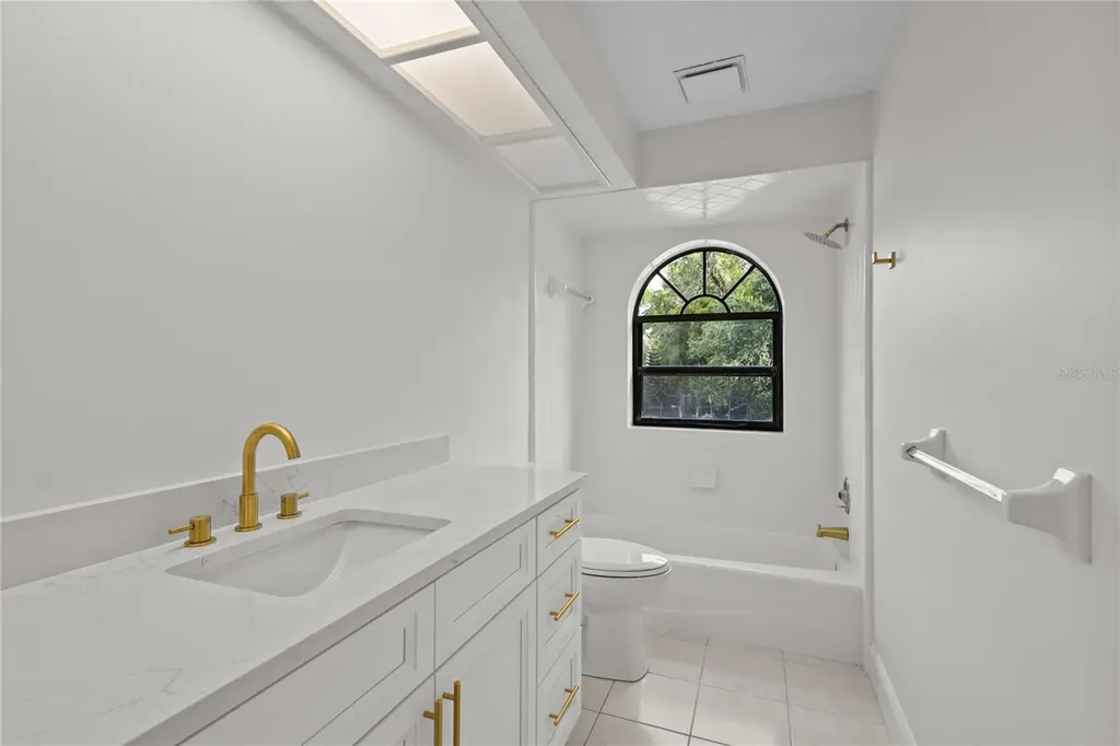 2901 St Andrews Boulevard Tarpon Springs FL 34688