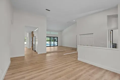 2901 St Andrews Boulevard Tarpon Springs FL 34688