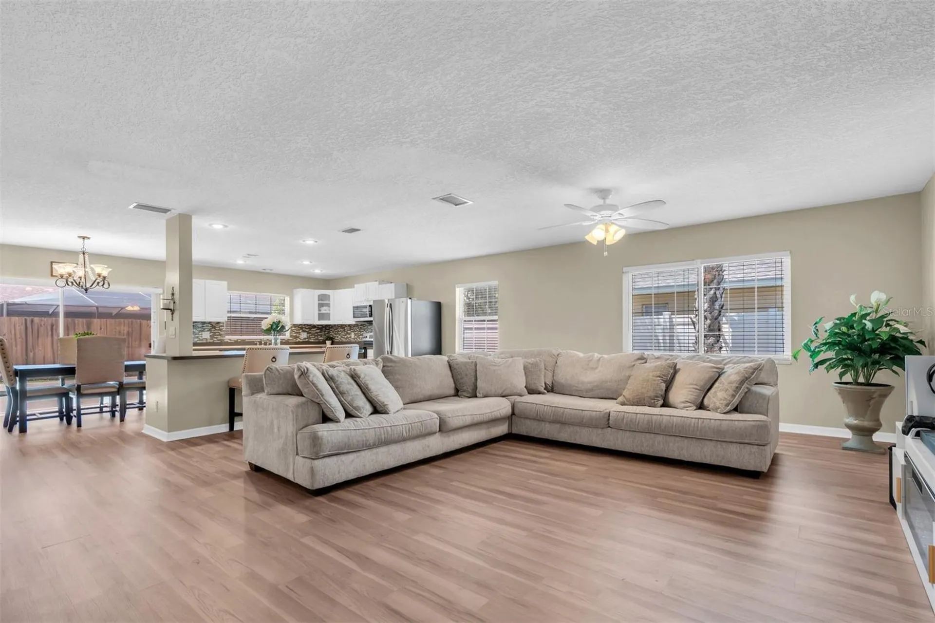 14006 Cascade Lane Tampa FL 33618