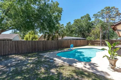 14006 Cascade Lane Tampa FL 33618