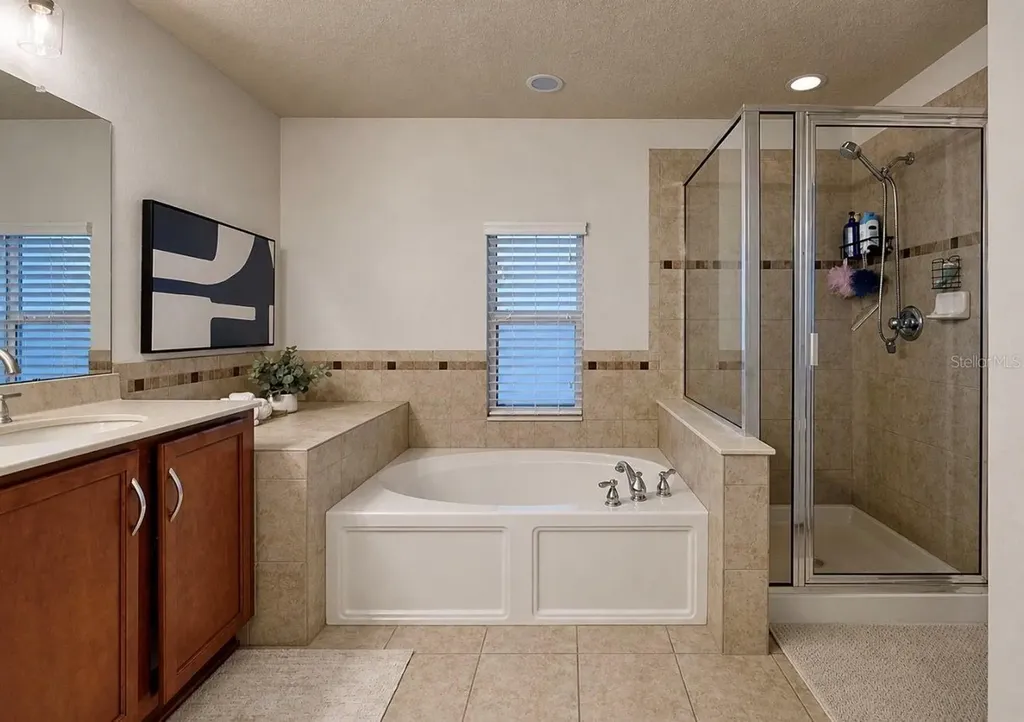 15813 Starling Crossing Drive Lithia FL 33547