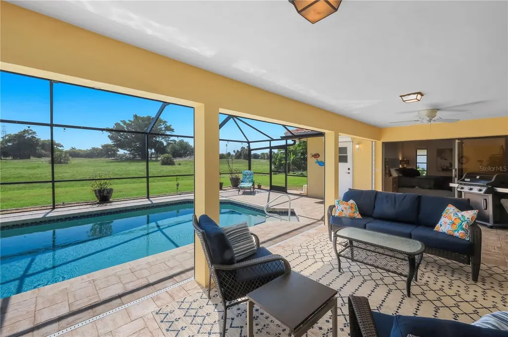 3718 SE 8th Avenue Cape Coral FL 33904