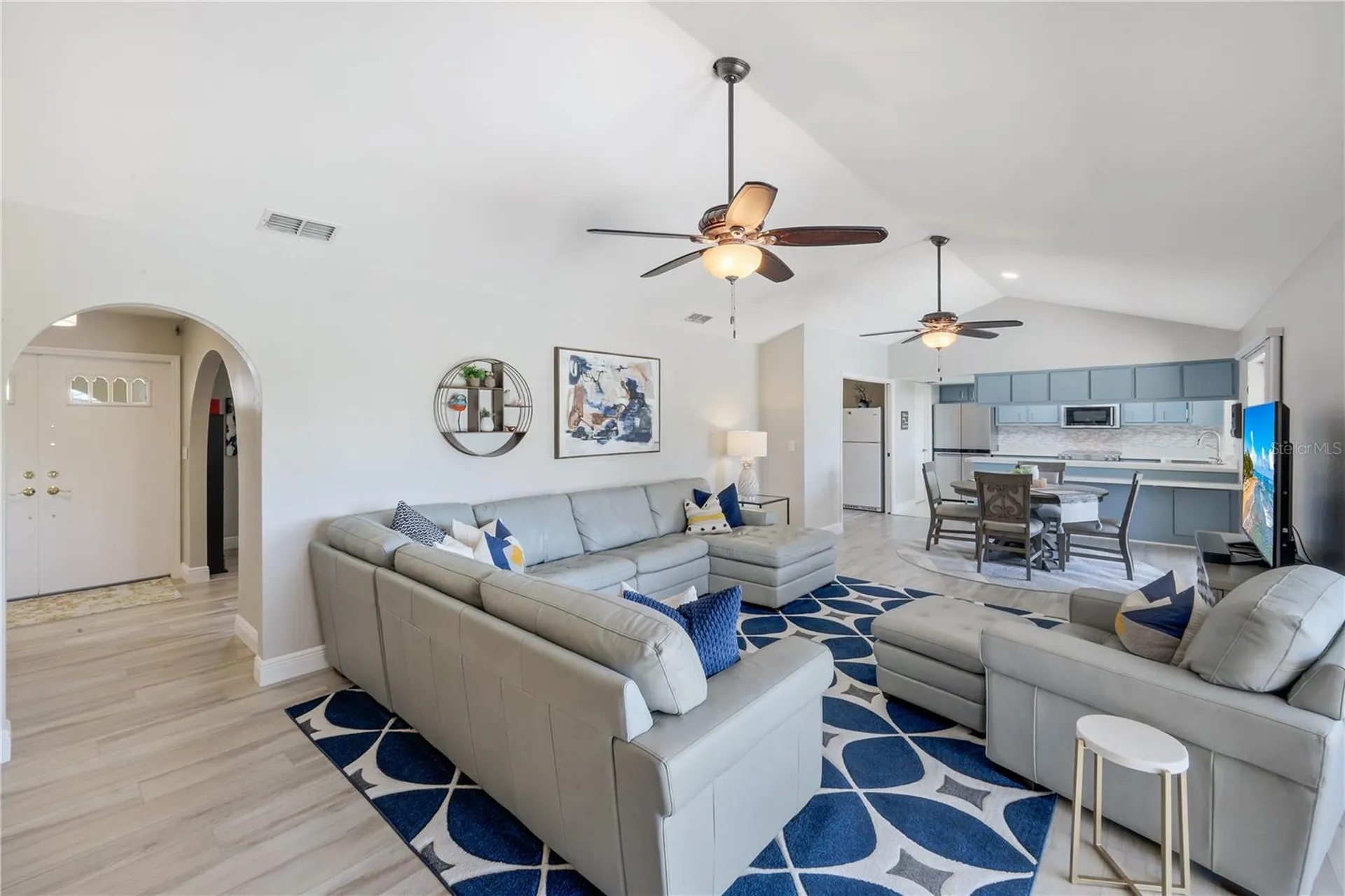 3718 SE 8th Avenue Cape Coral FL 33904