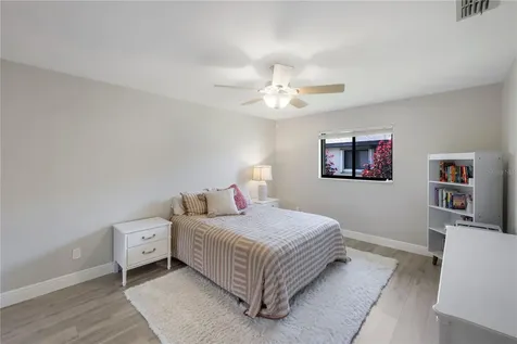 3718 SE 8th Avenue Cape Coral FL 33904