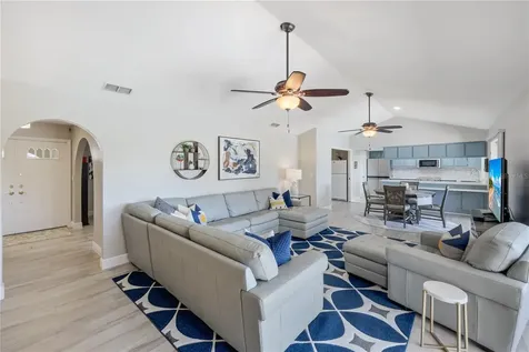 3718 SE 8th Avenue Cape Coral FL 33904