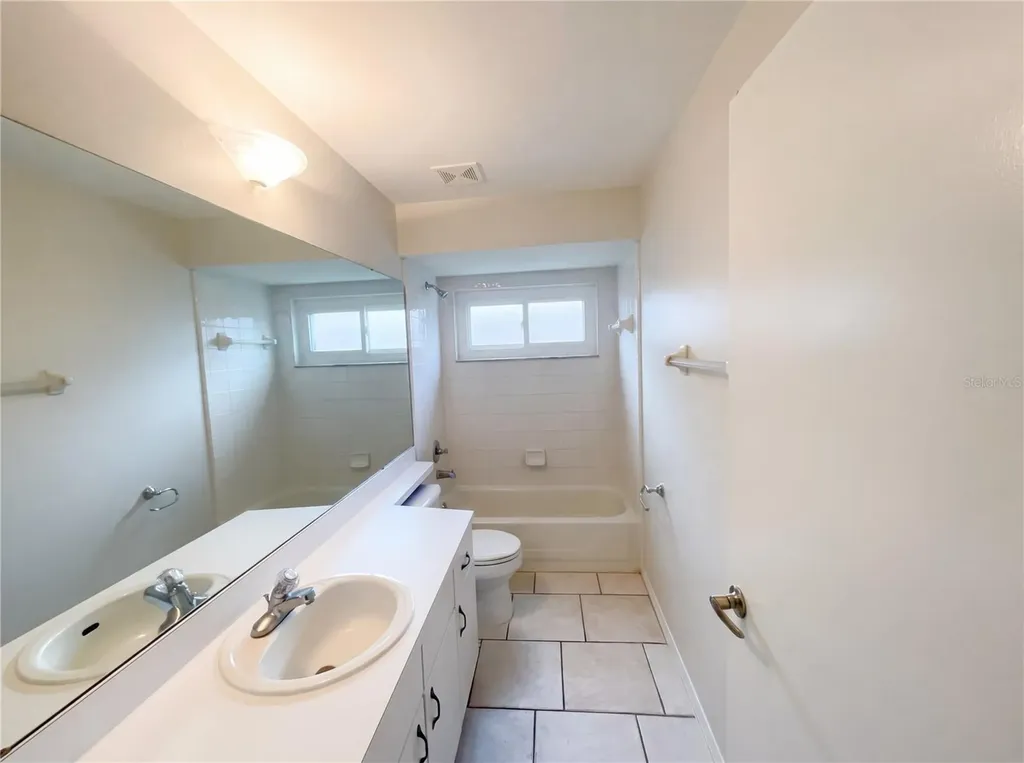 255 Coralwood Court Kissimmee FL 34743