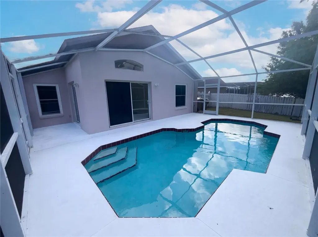 255 Coralwood Court Kissimmee FL 34743