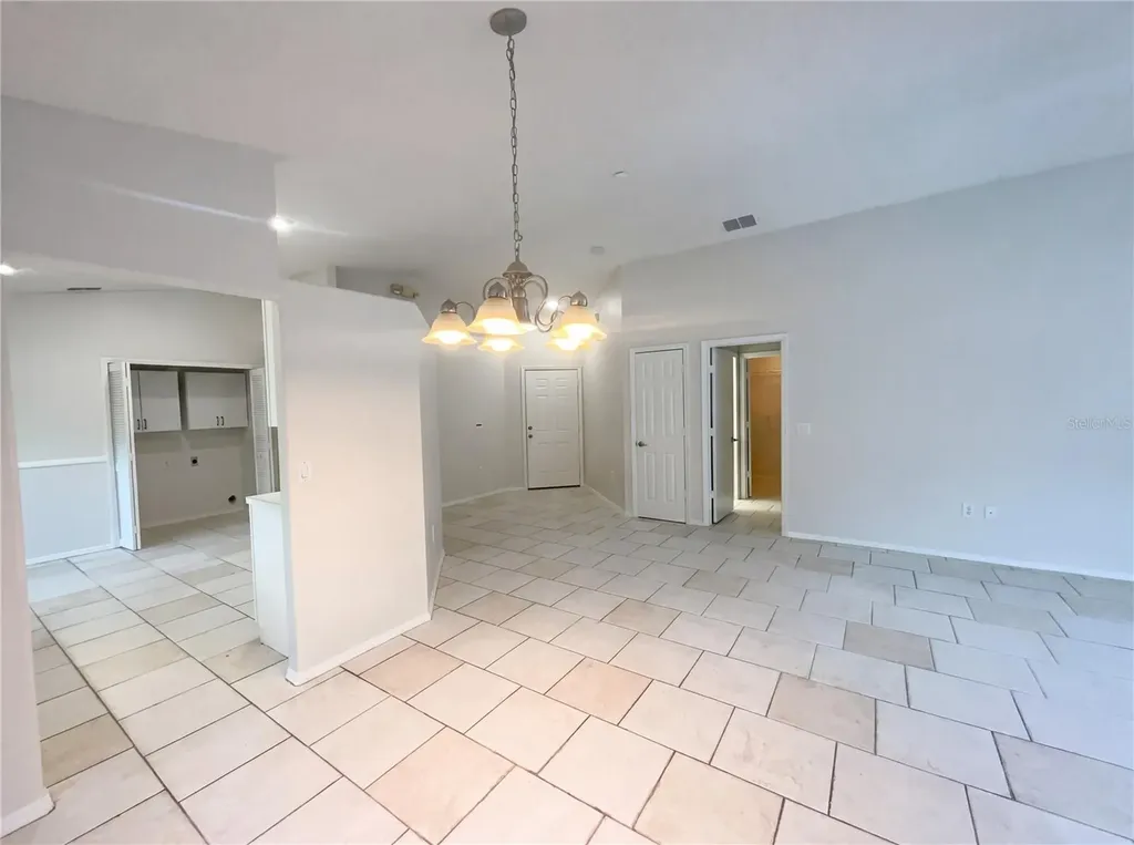 255 Coralwood Court Kissimmee FL 34743
