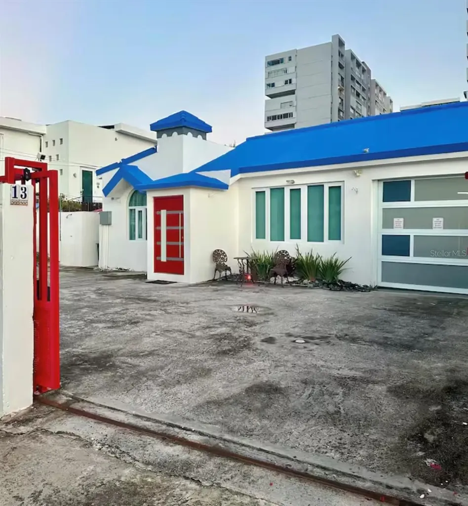 13 Calle Villa Internacional 2 San Juan PR 00913