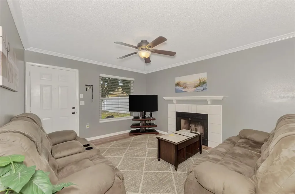 3802 59th Avenue W Bradenton FL 34210